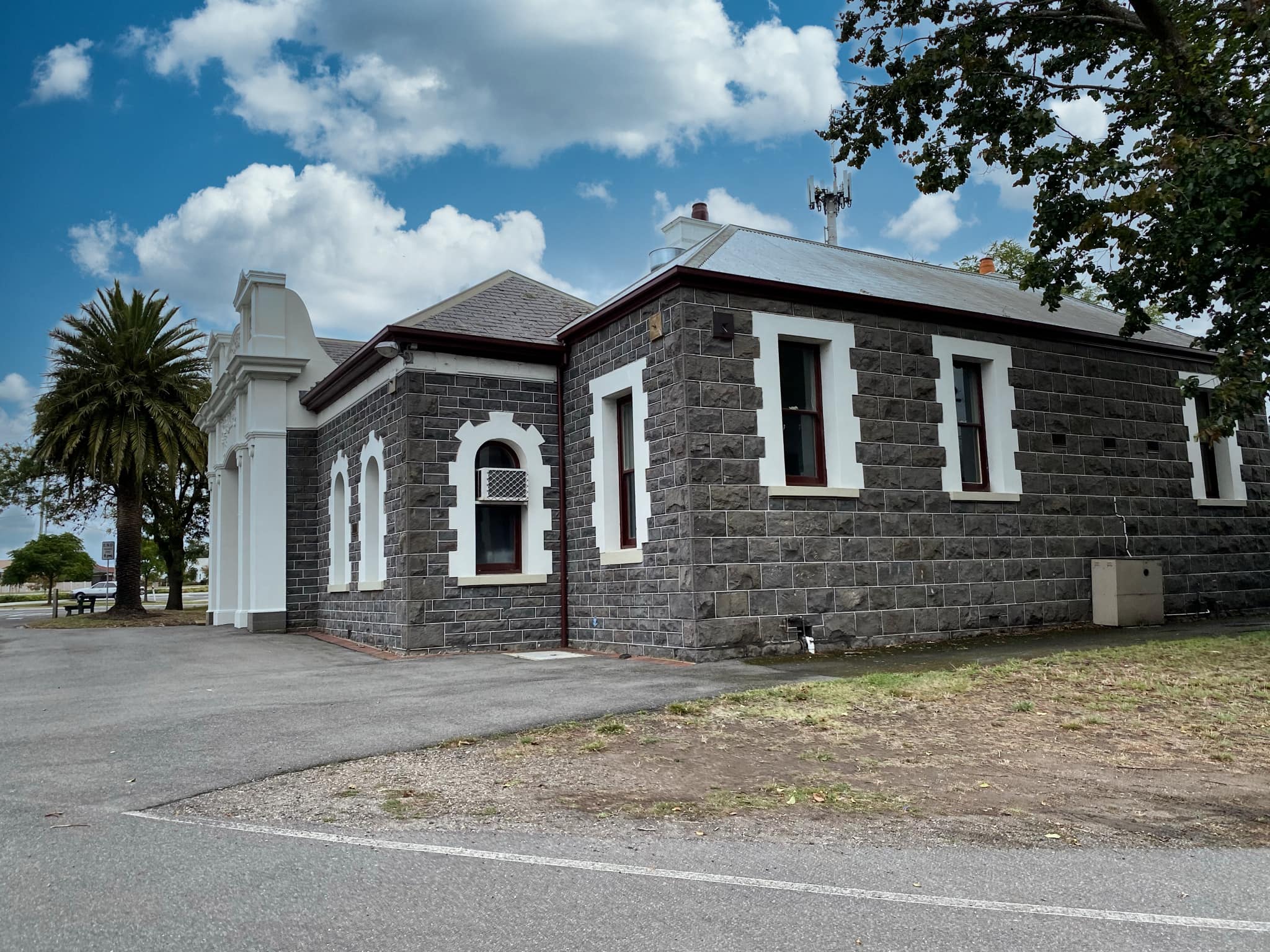 Outside photo 3 of Winchelsea Shire Hall